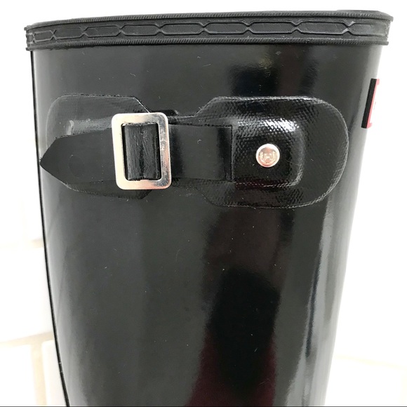 Hunter: tall glossy black rainboots (M7/F8) - Picture 5 of 12